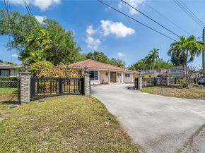 85 NW 165th St, Miami FL 33169