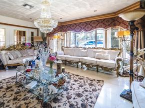 85 NW 165th St, Miami FL 33169