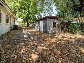 85 NW 165th St, Miami FL 33169