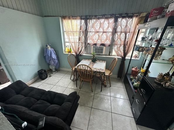 18020 NW 2nd Pl, Miami Gardens FL 33169