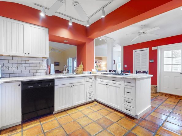 2607 N Greenway Dr, Coral Gables FL 33134