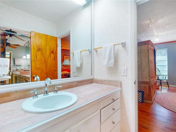 2607 N Greenway Dr, Coral Gables FL 33134