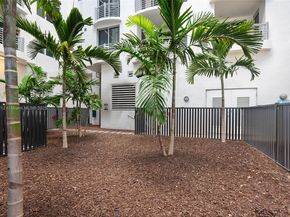 1830 Radius Dr 820, Hollywood FL 33020