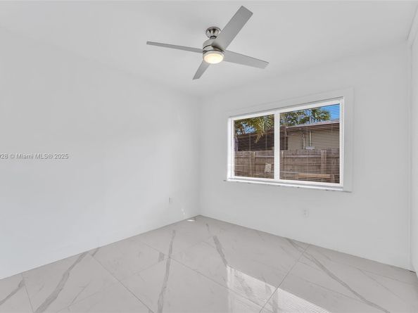 875 E 8th St, Hialeah FL 33010