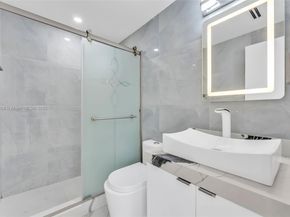 875 E 8th St, Hialeah FL 33010