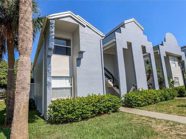446 SW 113th Way 446, Pembroke Pines FL 33025