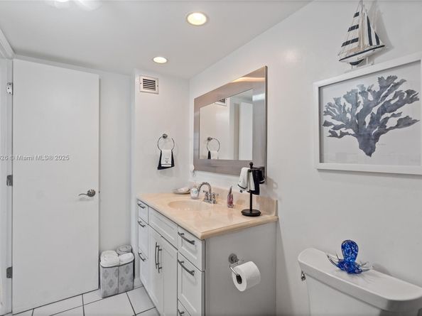 2841 N Ocean Blvd 602, Fort Lauderdale FL 33308