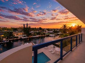 2370 NE 135th St 405, North Miami FL 33181