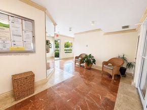 2370 NE 135th St 405, North Miami FL 33181