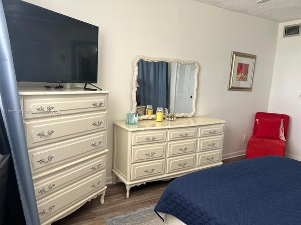 2851 Somerset Dr 307, Lauderdale Lakes FL 33311