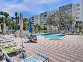 1000 NE 12th Ave 505, Hallandale Beach FL 33009