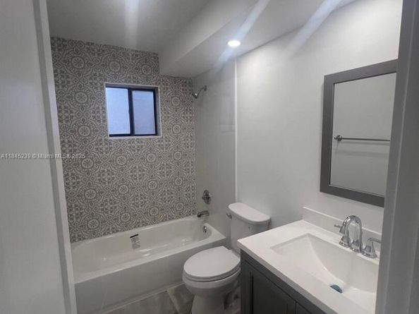 8600 SW 133 Ave Rd 319, Miami FL 33183