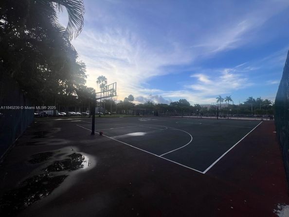 8600 SW 133 Ave Rd 319, Miami FL 33183