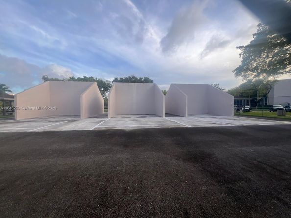 8600 SW 133 Ave Rd 319, Miami FL 33183
