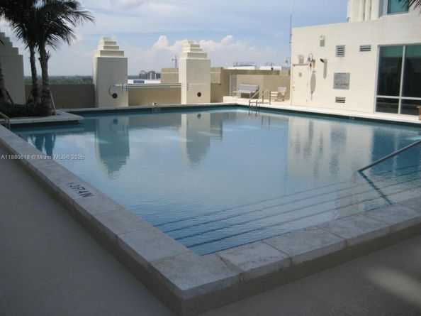 9066 SW 73 Ct 1702, Miami FL 33156