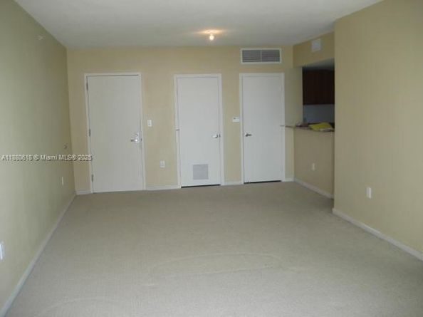 9066 SW 73 Ct 1702, Miami FL 33156