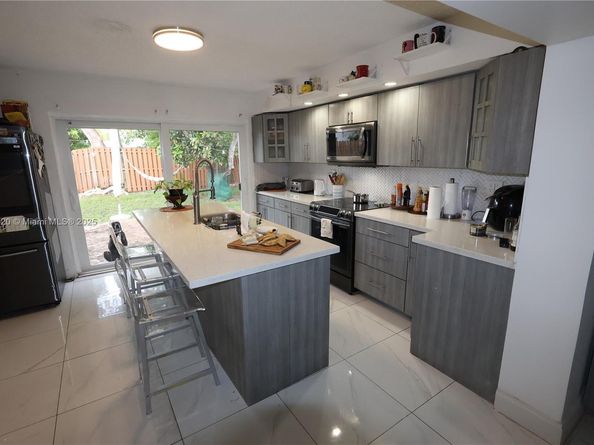 10610 SW 128th Ave, Miami FL 33186