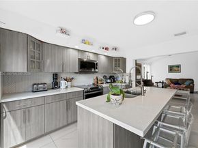 10610 SW 128th Ave, Miami FL 33186