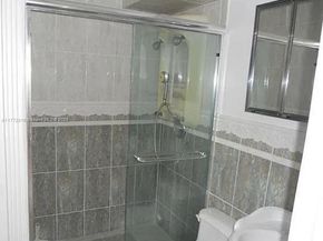113 Royal Park Dr 2H, Oakland Park FL 33309