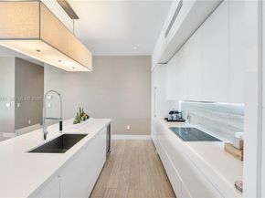 102 24th St PH1612, Miami Beach FL 33139