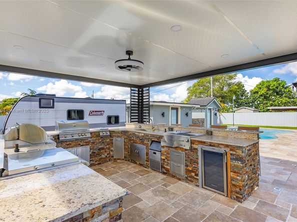11800 SW 35th St, Miami FL 33175