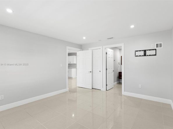 11800 SW 35th St, Miami FL 33175