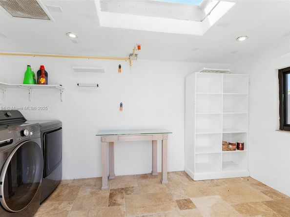 11800 SW 35th St, Miami FL 33175