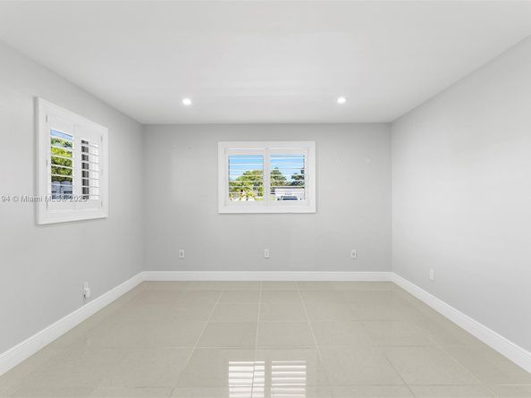 11800 SW 35th St, Miami FL 33175