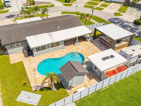 11800 SW 35th St, Miami FL 33175