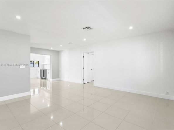11800 SW 35th St, Miami FL 33175