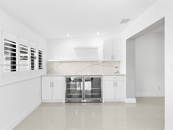 11800 SW 35th St, Miami FL 33175