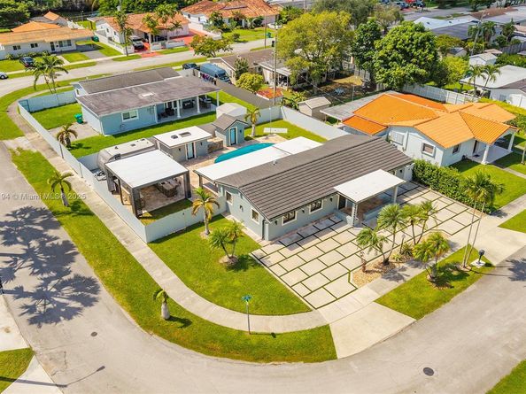 11800 SW 35th St, Miami FL 33175