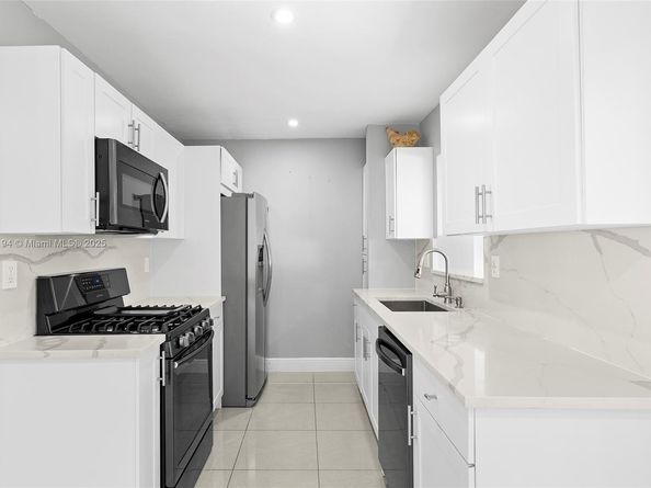 11800 SW 35th St, Miami FL 33175