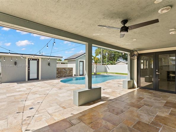 11800 SW 35th St, Miami FL 33175