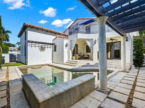 5860 Pine Tree Dr, Miami Beach FL 33140