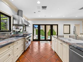 5860 Pine Tree Dr, Miami Beach FL 33140