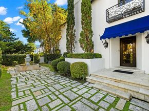 5860 Pine Tree Dr, Miami Beach FL 33140