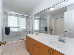 13946 S Cypress Cove Cir, Davie FL 33325