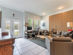 13946 S Cypress Cove Cir, Davie FL 33325