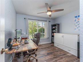 13946 S Cypress Cove Cir, Davie FL 33325