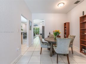 13946 S Cypress Cove Cir, Davie FL 33325