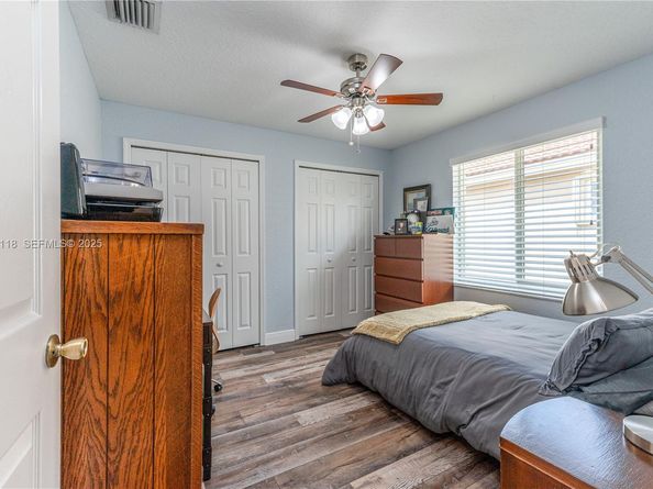 13946 S Cypress Cove Cir, Davie FL 33325