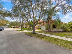 14734 Via Tivoli Ct, Davie FL 33325