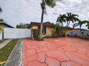 17307 SW 115th Ave, Miami FL 33157