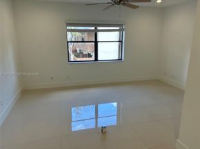 11543 SW 109th Rd 24B, Miami FL 33176