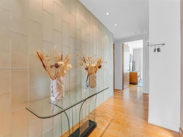 19400 Turnberry Way 2011, Aventura FL 33180