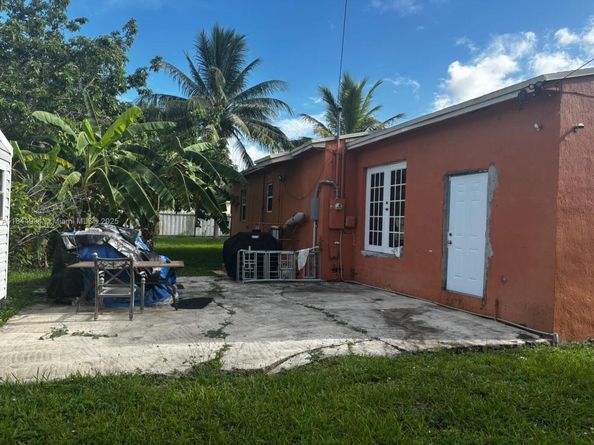 14701 NW 5th Ave, Miami FL 33168