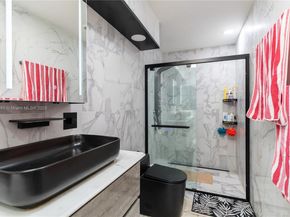 5712 White Hickory Cir, Tamarac FL 33319