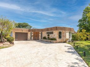 5712 White Hickory Cir, Tamarac FL 33319
