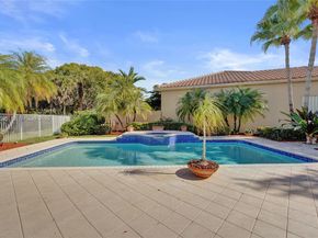 2456 Bay Isle Ct, Weston FL 33327